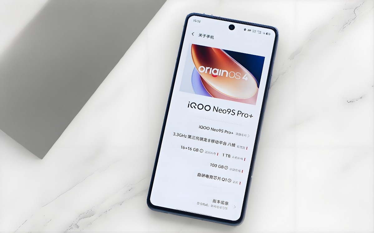 从3299跌至1854,5500mAh+骁龙8Gen3+IMX921,从高端跌至低端市场