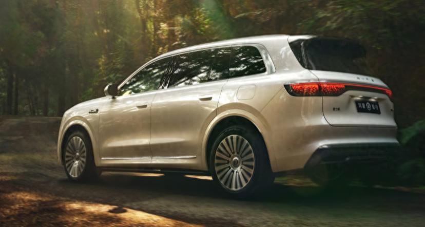 领克 900、理想 L9、问界 M8:谁是家庭出行的全尺寸 SUV 最佳选择?