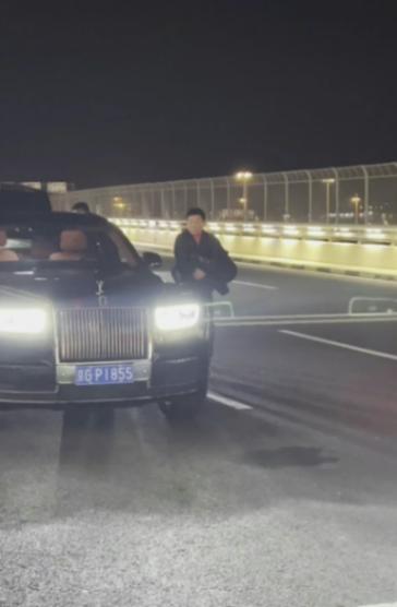 魏建军放大招！长城V8超跑首秀