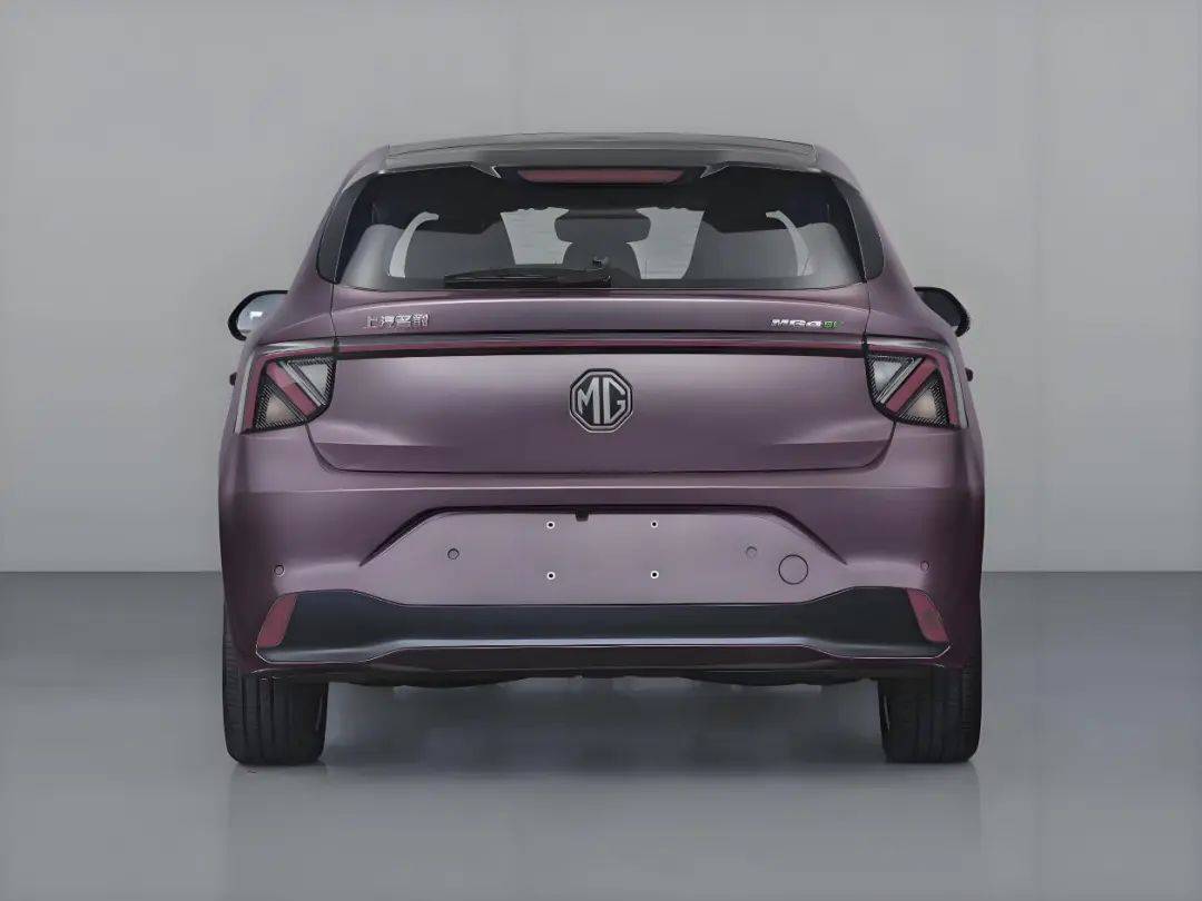 月亮与六便士:上汽邵景峰谈“箭头灯”执念